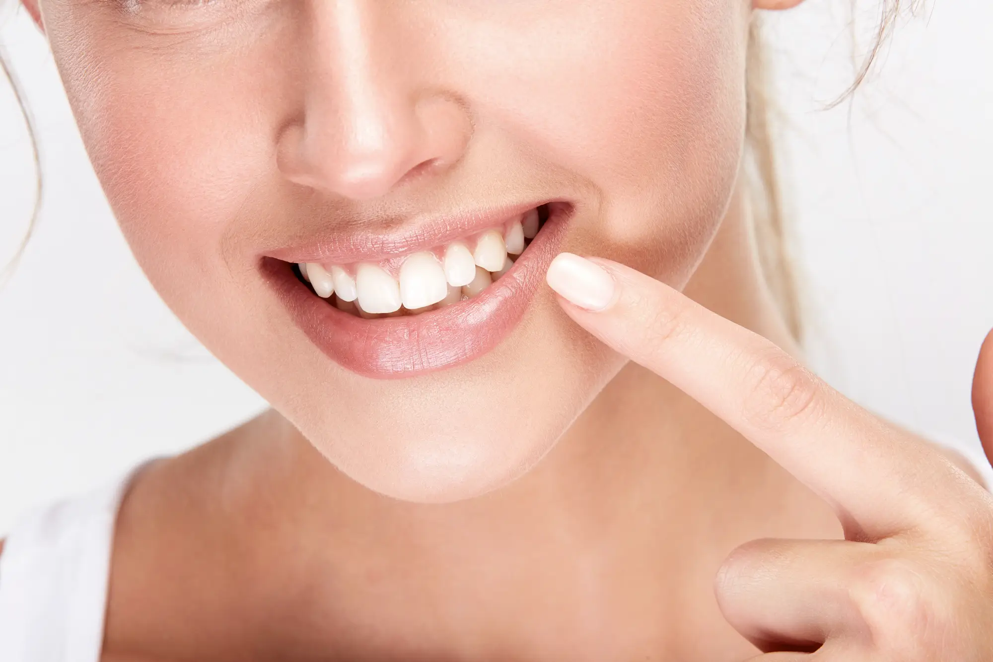 Beautiful-Smile-with-Prosthodontist-Pembroke-Pines